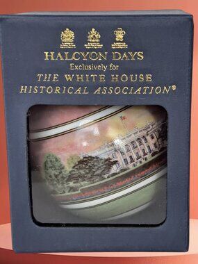 RARE WHITE HOUSE HISTORICAL ASSOCIATION HALCYON DAYS CHRISTMAS XMAS ORNAMENT